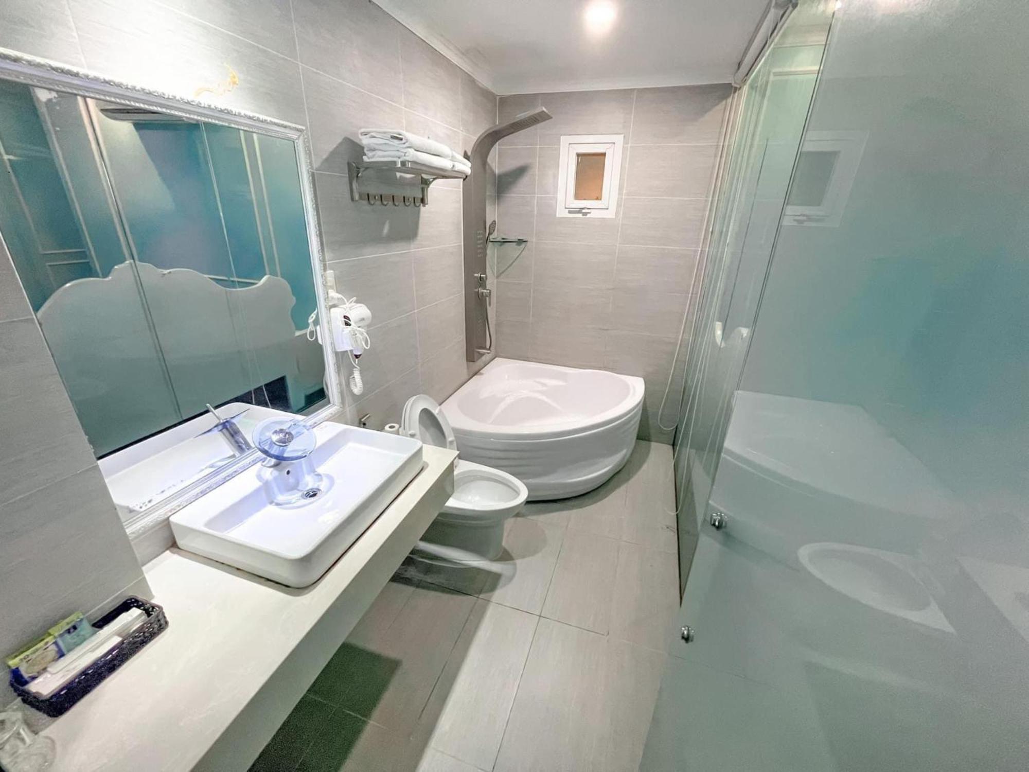 Khai Hung Hotel Binh Chanh Ciudad Ho Chi Minh  Exterior foto