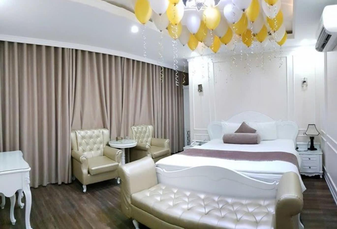 Khai Hung Hotel Binh Chanh Ciudad Ho Chi Minh  Exterior foto